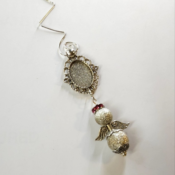 Handmade Beaded Angel & Photo Frame Ornament, Memorial or Wedding Bouquet Charm - Picture 4 of 9